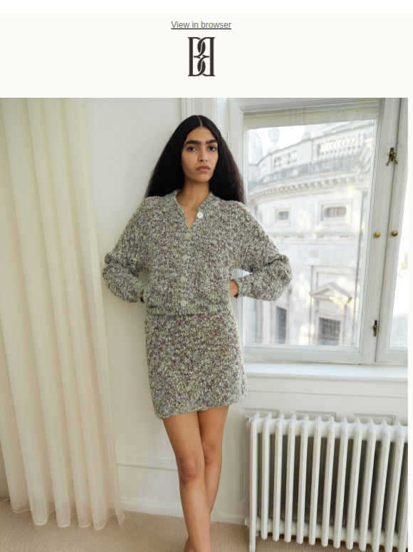 Mixed knit of the season