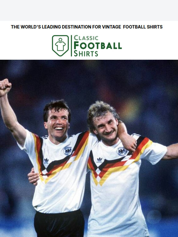 The Trefoil is back on a World Cup pitch. It's been 36 years. 🤯