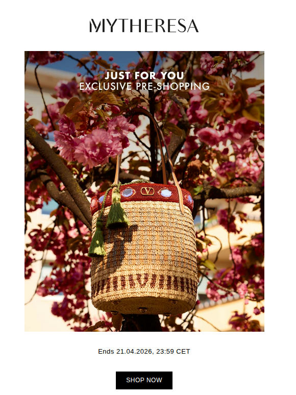 Exclusive pre-shopping: Valentino Garavani, Saint Laurent, Gucci