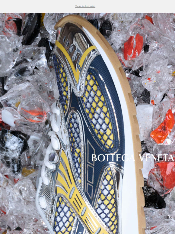 Orbit sneaker