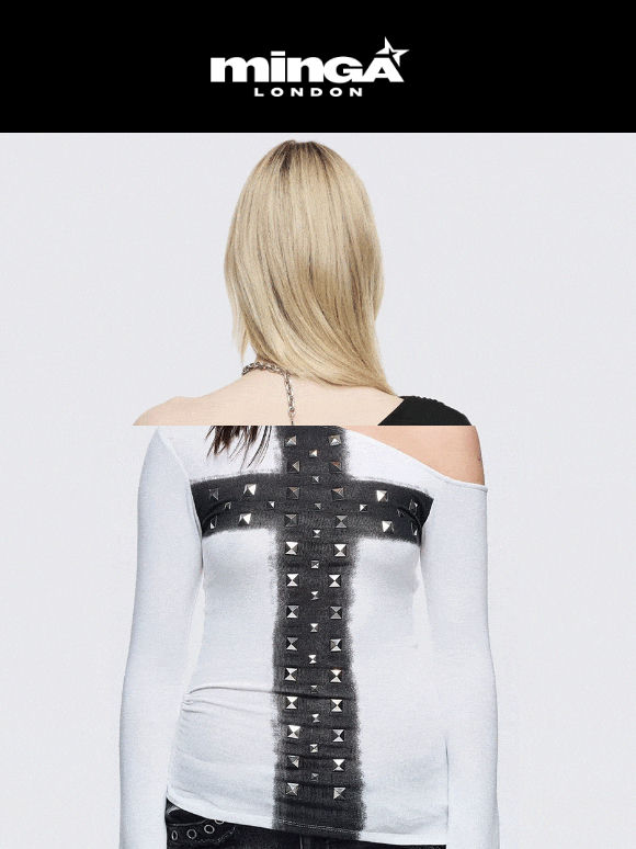 SAMANTHA, NOW IN BLACK.